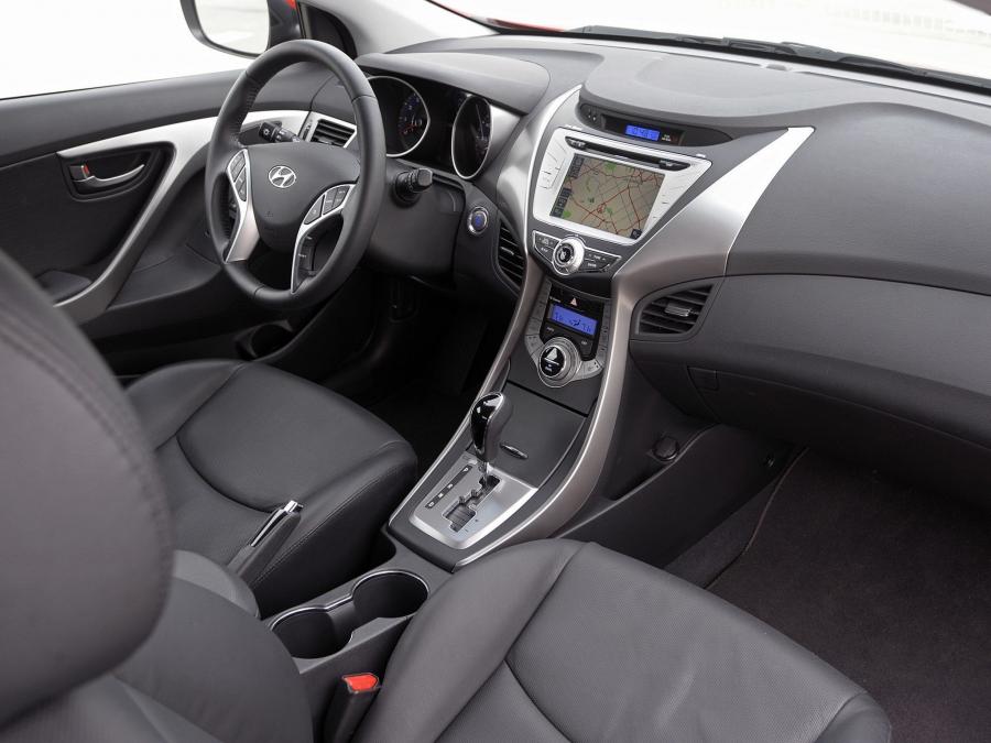  Hyundai Elantra Coupe 2012 года  (фото 23 из 88)